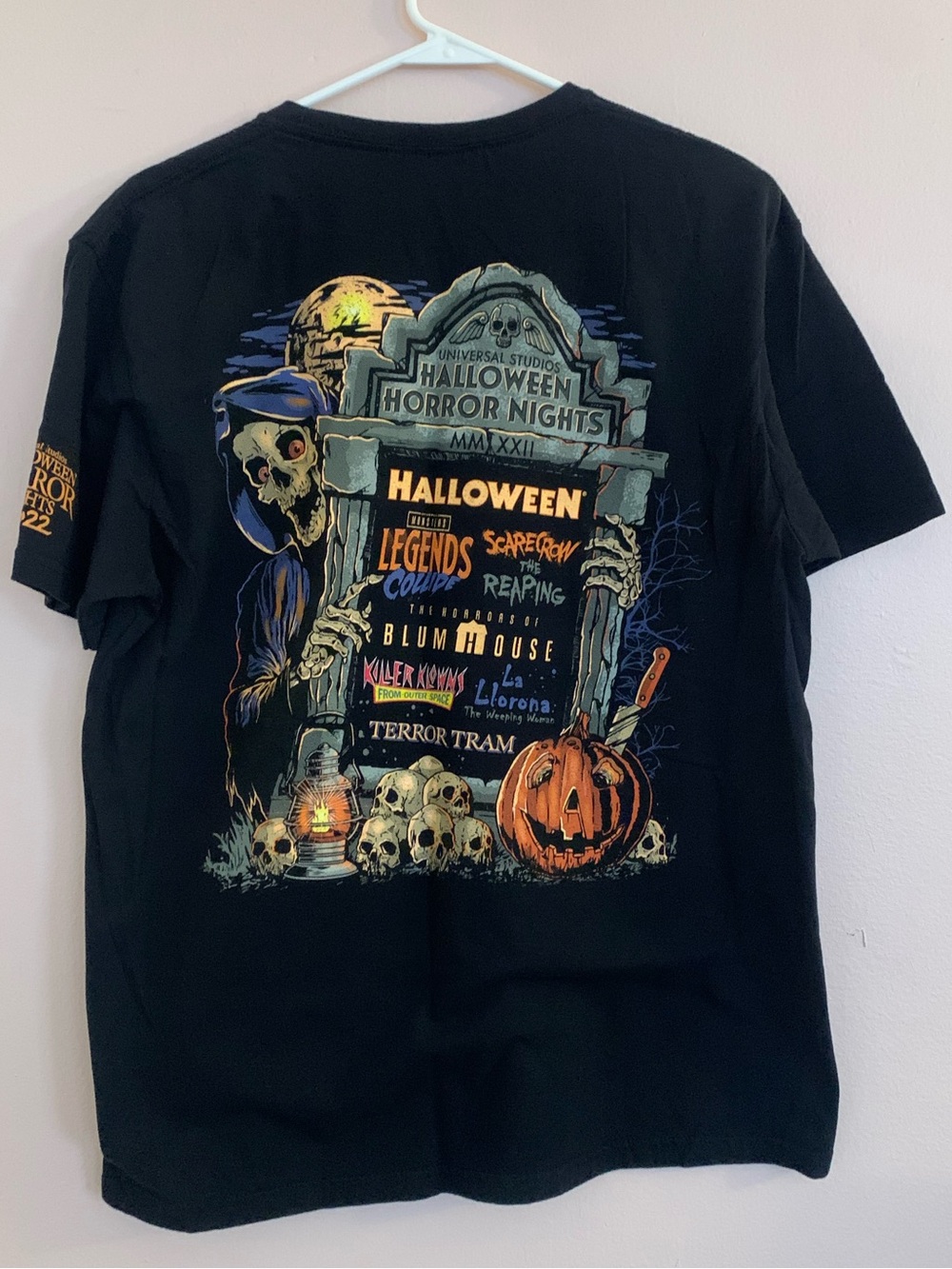 Universal Studios Hollywood 2022 Halloween Horror Nights House T-Shirt 🧟‍♂️🎃